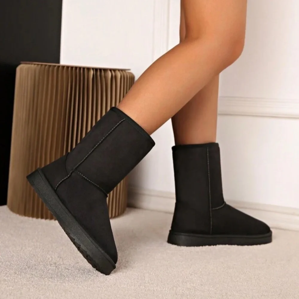 Women’s Black Solid Color Fleece Mid-Calf Warm Snow Boots